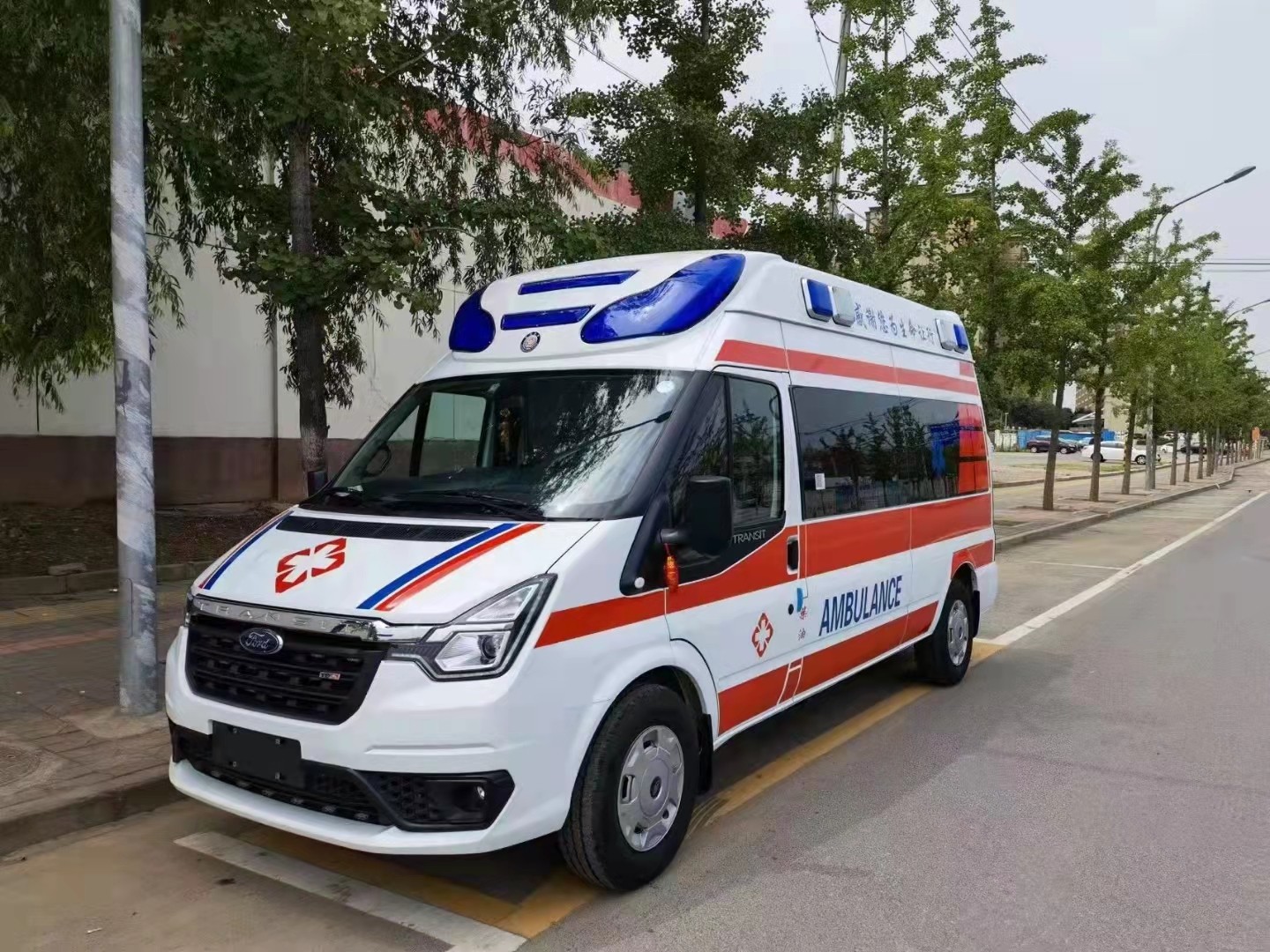 德令哈市妇婴监护型护送